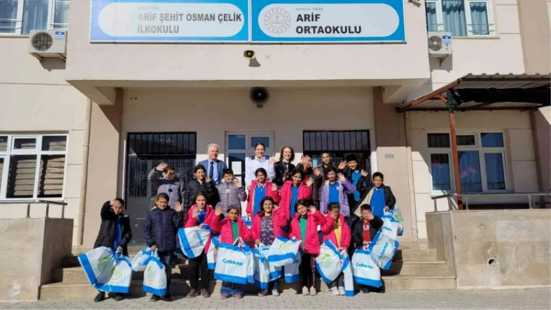 Bahçeşehir Koleji Konyaaltı Kampüsü velilerinden köy okuluna destek