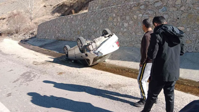 Takla atan otomobilden burnu bile kanamadan kurtuldu