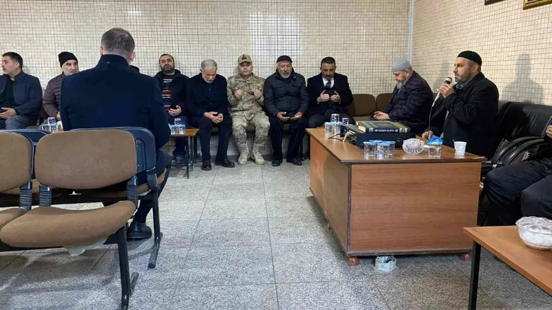 Siirt Valisi Hacıbektaşoğlu, iki aileye baş sağlığı dileklerinde bulundu