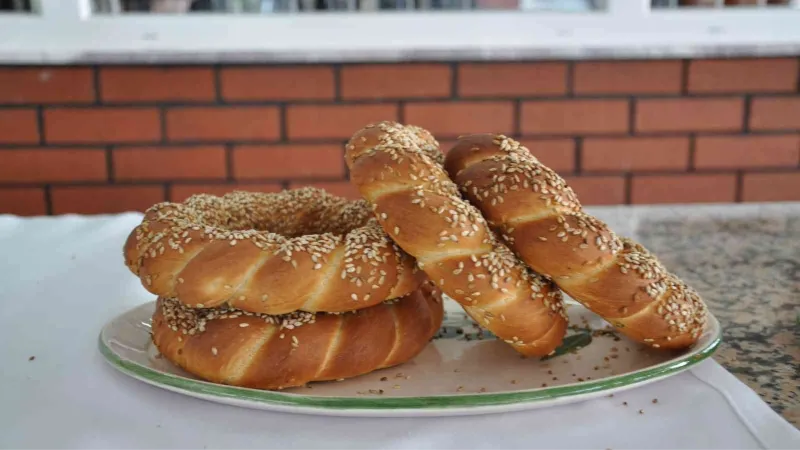 Çine Belediye Meclisi’nden örnek karar:  öğrenciye simit 1 TL