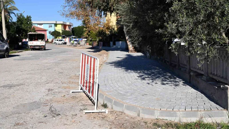 Side Mahallesi’nde kaldırım çalışması başladı