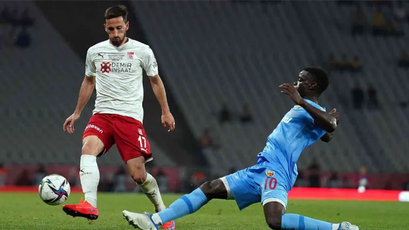 Kayserispor-Sivasspor maçının saati değişti!