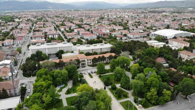 Erzincan’ın bazı ilçeleri gelişmiyor geriye gidiyor!