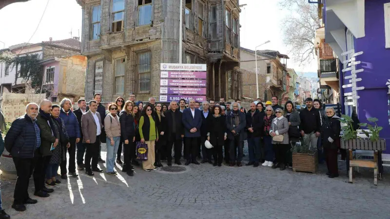 Mudanya Girit Sokağı’nda tarihi konak restorasyonu başladı