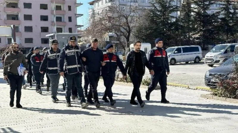 40 hırsızlık olayının şüphelisi 5 kişi yakalandı