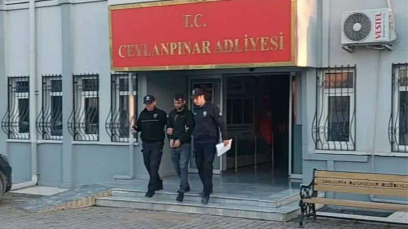 İzmir’de hırsızlık suçundan aranan zanlı Şanlıurfa’da yakalandı