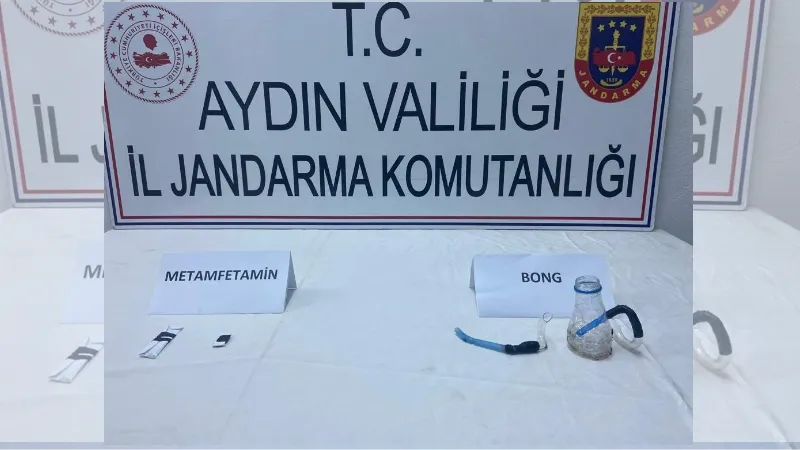 Jandarma ekipleri uyuşturucuya geçit vermiyor