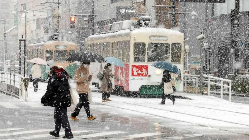 Japonya’da yoğun kar yağışı: 280 uçuş iptal edildi