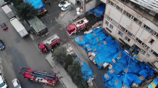 Pendik cam fabrikasındaki tahribat gün ağarınca ortaya çıktı