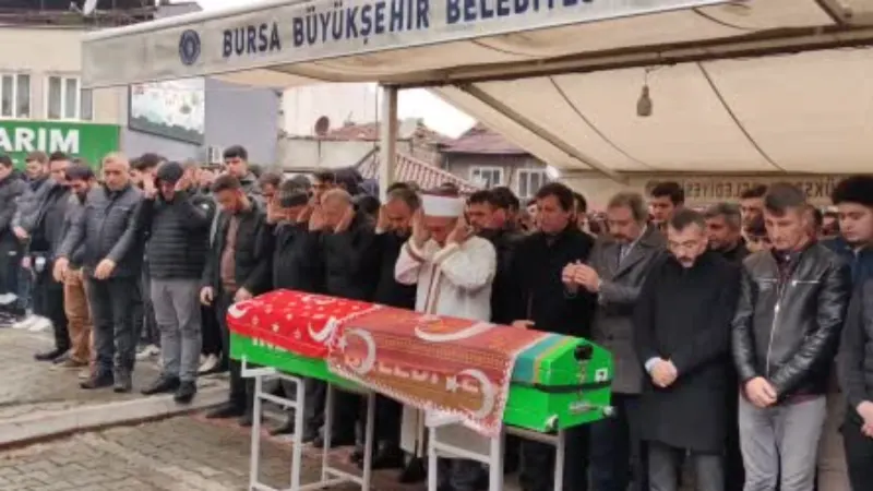 Bursa’da kazada ölen genç gözyaşları arasında toprağa verildi