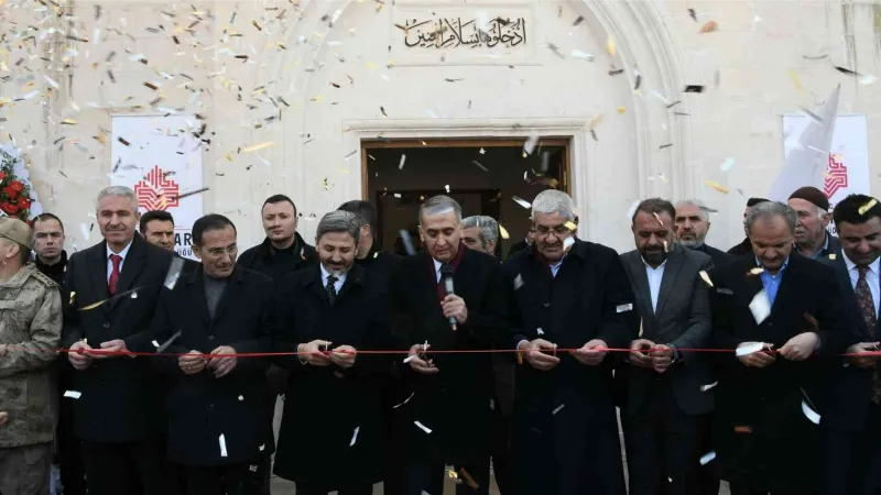 Osman Ağa Cami ibadete açıldı