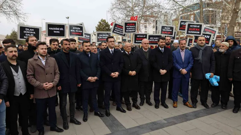 İsveç’te Kur’an-ı Kerim’in Yakılması Yahyalı’da Protesto Edildi