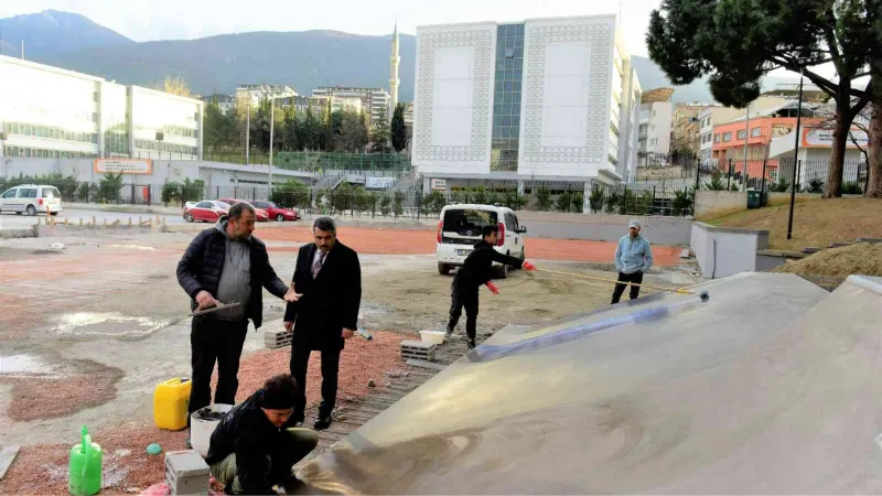 Başkan Yılmaz’dan gençlere skate park