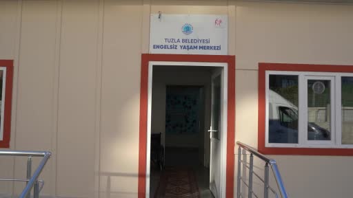 Tuzla Belediyesi Engelsiz Yaşam Merkezi’nde eğitimler aile sıcaklığında devam ediyor