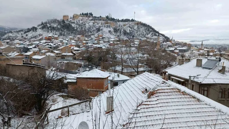 Kütahya beyaza büründü