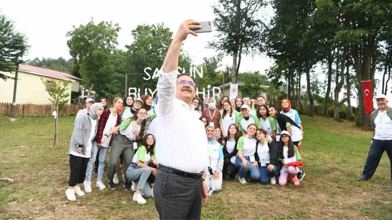 Başkan Demir: “Geleceğin şehrini gençlerimiz için inşa ediyoruz”