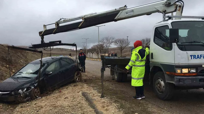 Batman’da takla atan otomobilin sürücüsü yaralandı