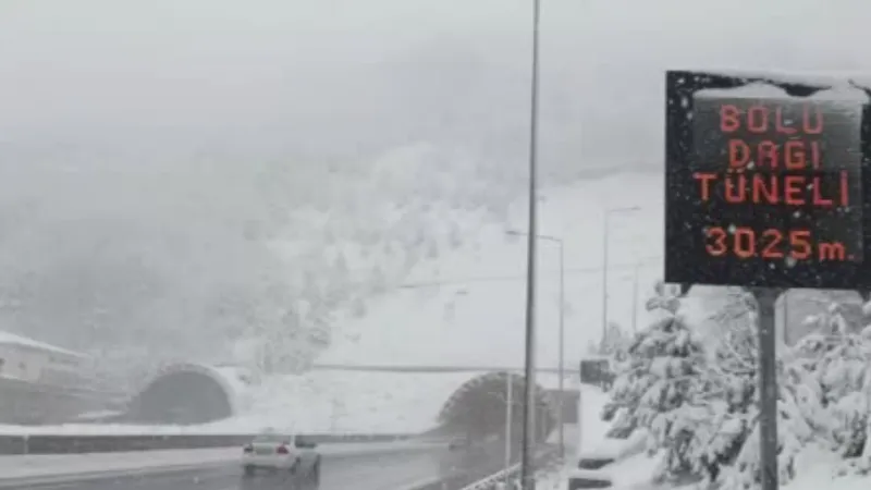 Bolu Dağı’nda kar kalınlığı 15 santimetreye ulaştı