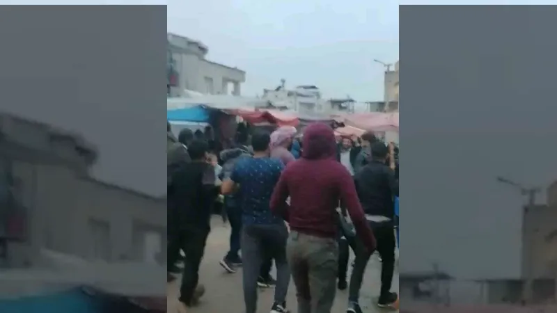 Adana’da pazarda taşlı sopalı kavga