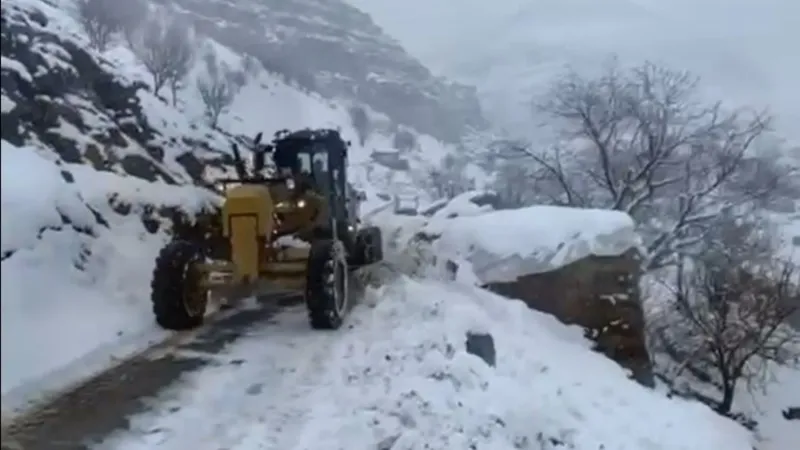 Şırnak’ta 26 yerleşim yerine ulaşım sağlanamıyor