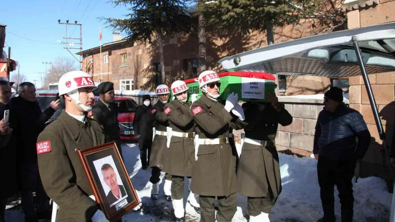 Ahlatlı Kıbrıs Gazisi Ahmet Şeker toprağa verildi