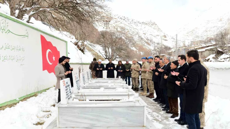 Çatak’ta çığ şehitleri unutulmadı