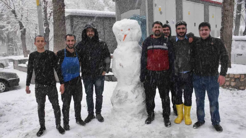 Siverek’te yoğun kar yağışı