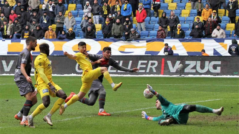 Spor Toto Süper Lig: MKE Ankaragücü: 0 - 1 Fatih Karagümrük: (İlk yarı)