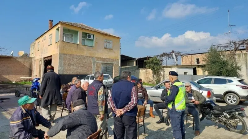 Aydın’da jandarma ekiplerinden traktör sürücülerine yönelik eğitim