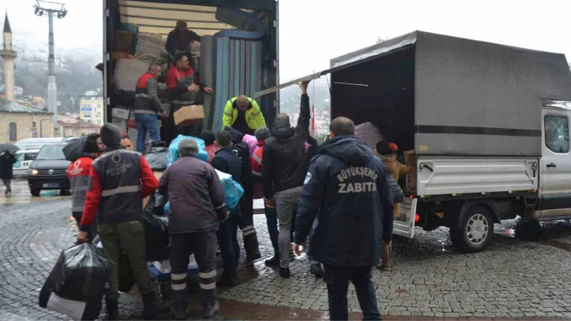 Ordu’dan deprem bölgelerine yardımlar sürüyor