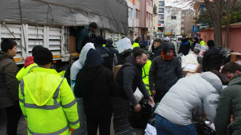 Kırklareli’de depremzedelere gönül köprüsü