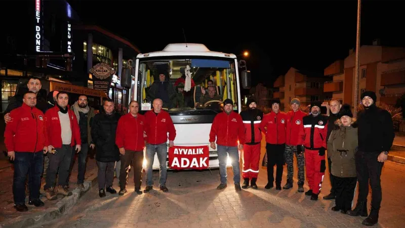 Ayvalık ADAK deprem bölgesine koştu