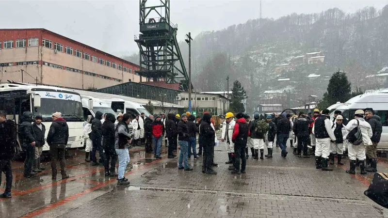 Zonguldak’tan 225 madenci deprem bölgesine hareket etti