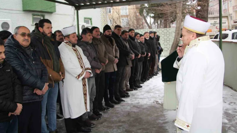 Depremde hayatını kaybeden milli güreşçi son yolculuğuna uğurlandı