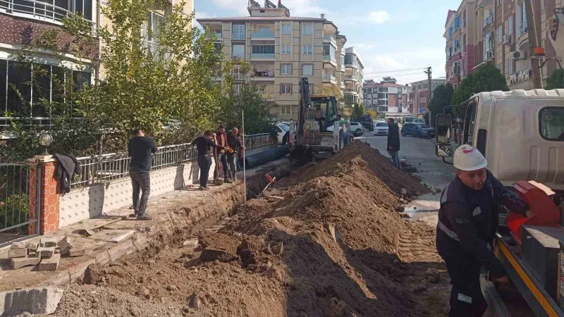 Cennetayağı Mahallesi’ne yeni yağmur suyu hatları döşeniyor