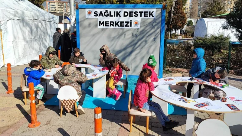 Samsun Büyükşehir Belediyesi afet bölgesinde “Çocuk Oyun Evi” kurdu