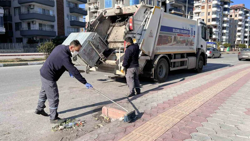 Selçuklu Belediyesi Antakya ve İskenderun’da çalışmalarını sürdürüyor