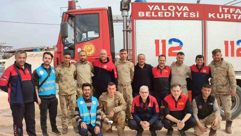 Yalova Belediyesi deprem bölgesine desteğini sürdürüyor