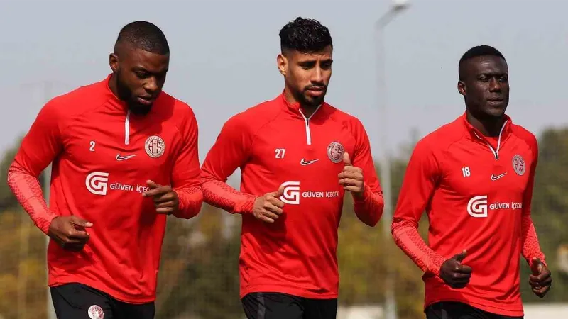 Antalyaspor, yenileme çalışması yaptı