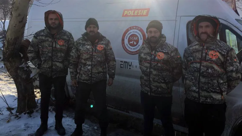 Sinop’ta sel sonrası kurulan arama-kurtarma ekibi deprem bölgesinde 7 kişiyi kurtardı