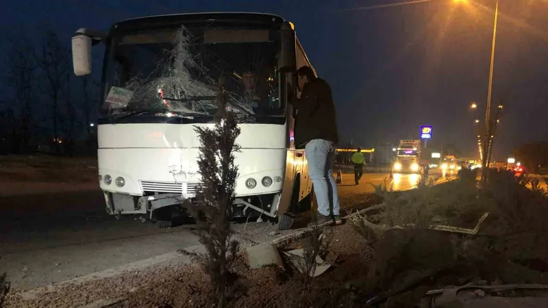 Konya’da servis midibüsleri çarpıştı: 6 yaralı