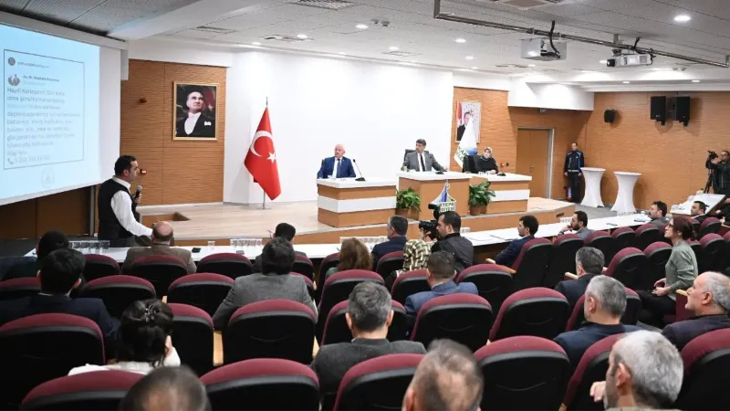 Mecliste depremde yaşamını yitirenler anıldı