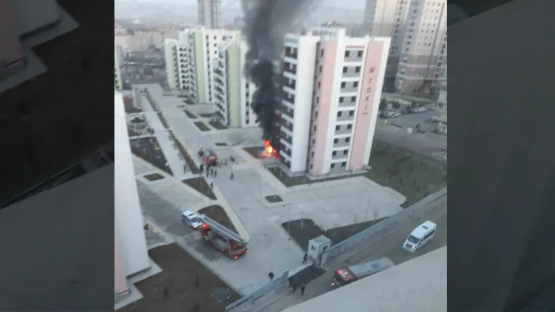 Sitede çıkan yangın paniğe sebep oldu