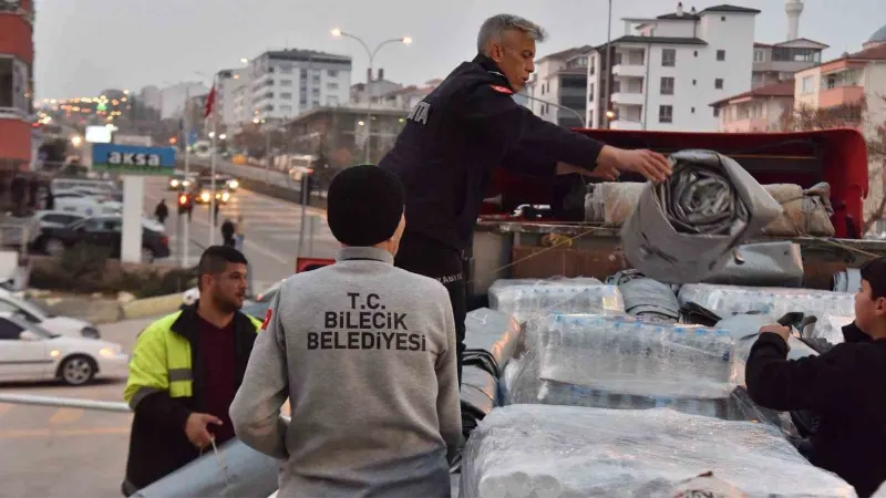 Bilecik Belediyesi’nin 21’inci yardım tırı deprem bölgesine gönderildi