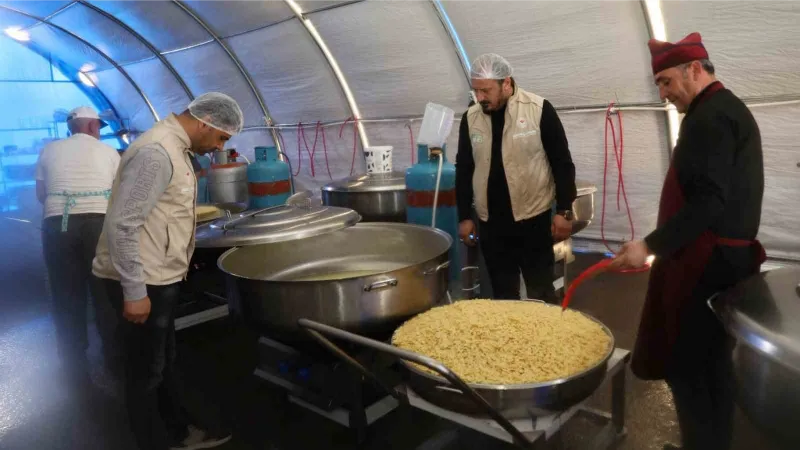 Malatya’da yemeklerin kontrolü Van ekiplerinde