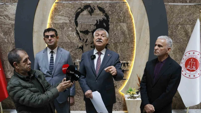 Adana Büyükşehir Belediyesi Başkanı Karalar, kendini ve kurumunu savcılığa ihbar etti