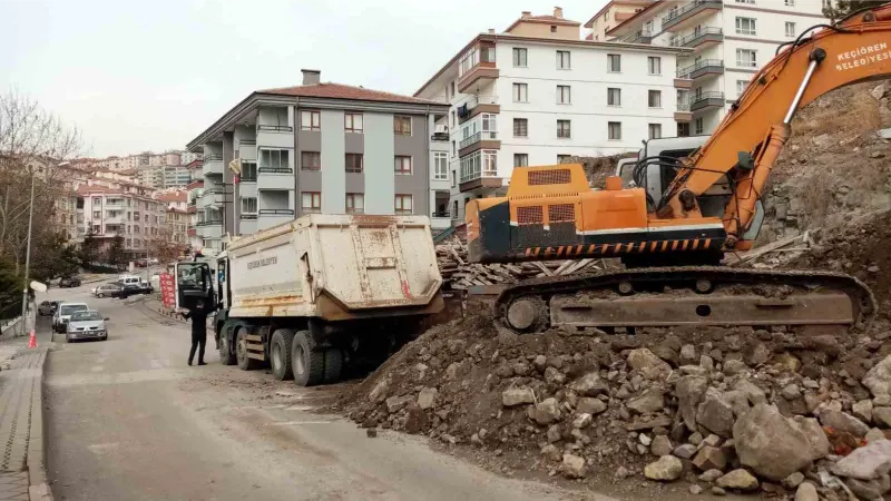 Keçiören’de yeni yollar açılıyor