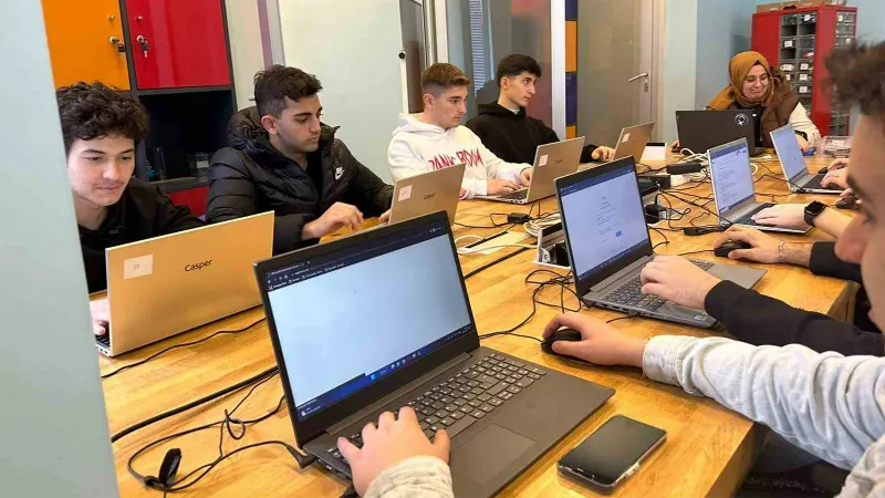 Dünyanın en popüler programlama dili akademi Beyoğlu’nda