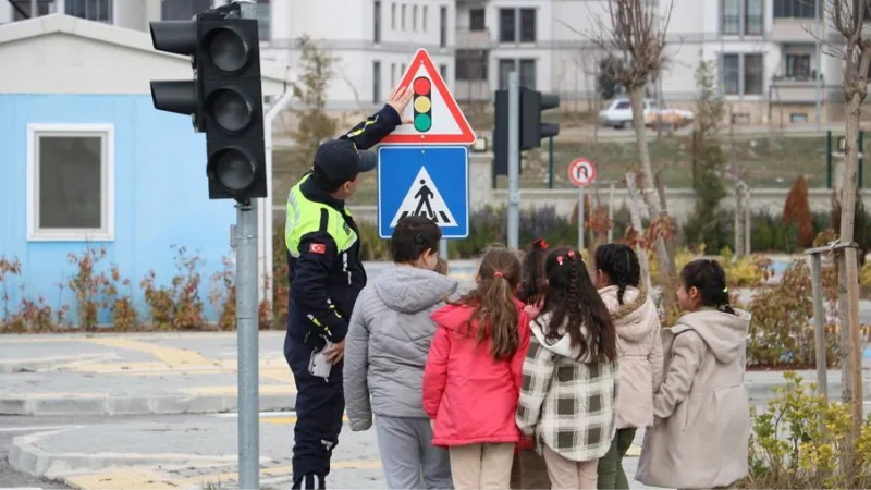 Kırklareli’de öğrencilere trafik eğitimi