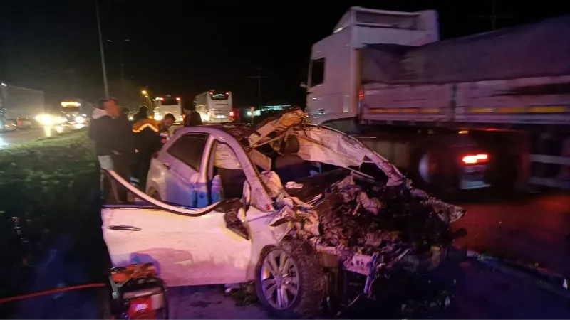 Bandırma’da trafik kazası: 1 ölü, 2 yaralı